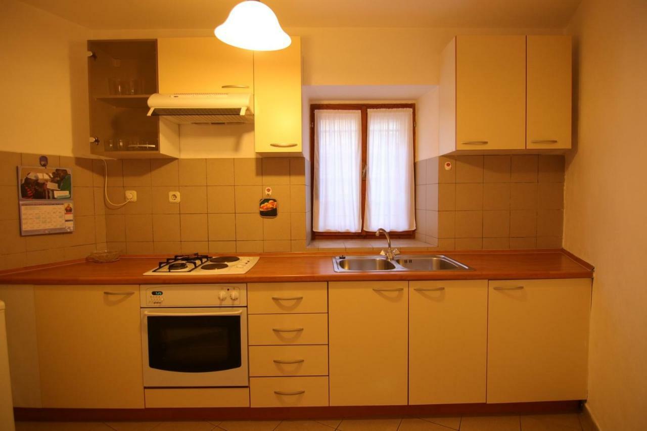 App With A Lovely Patio Mali Lošinj Extérieur photo